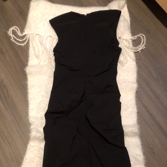 Dress - Picture 3 of 4